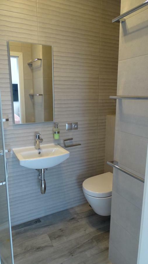 Apartament DeLux Rewal Buitenkant foto